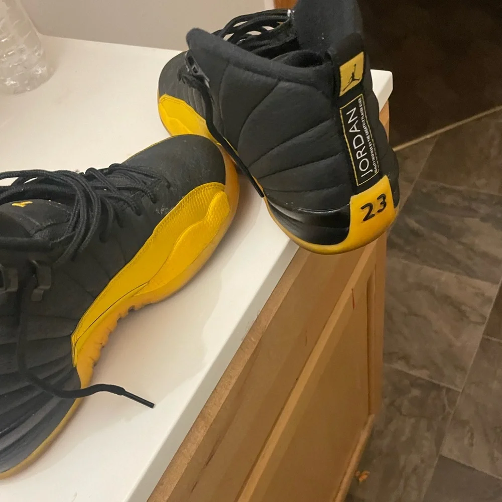 Jordan バスケットシューズ 23黒/黄 Jordan | Shoes | Yellow N Black Jordan 23 | Poshmark